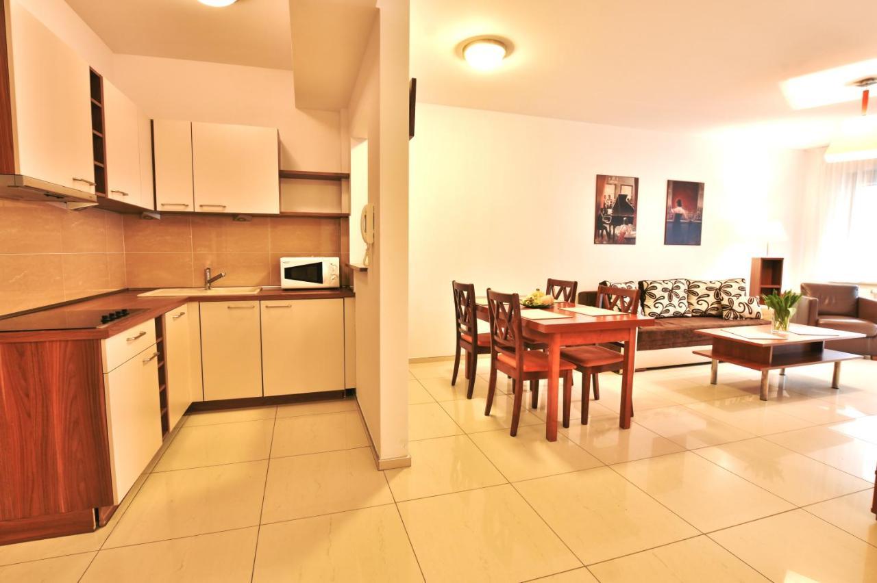 Apartamenty Promenada-Arka Колобжег Екстериор снимка